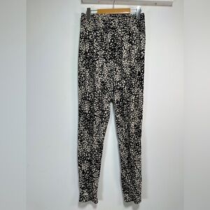 H&M Black Animal Print Jogger Pants L Lightweight Pull On Casual Pants